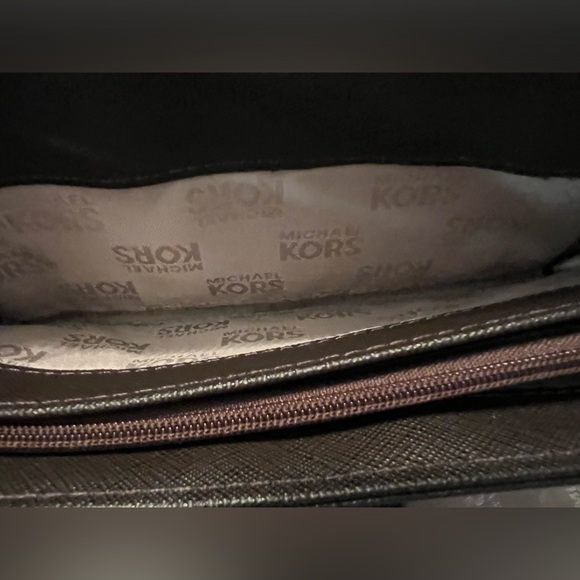 Michael Kors Signature Continental Wallet/Wristlet - LIKE NEW! - Picture 9 of 13
